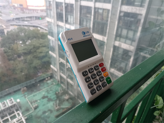 嘉联立刷pos机99元押金